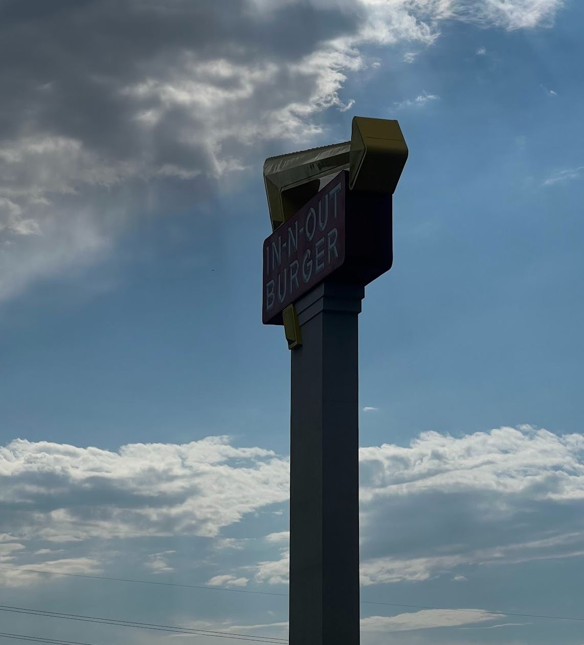 innoutburgersign